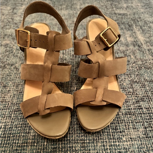 Clark Wedges - Picture 1 of 5